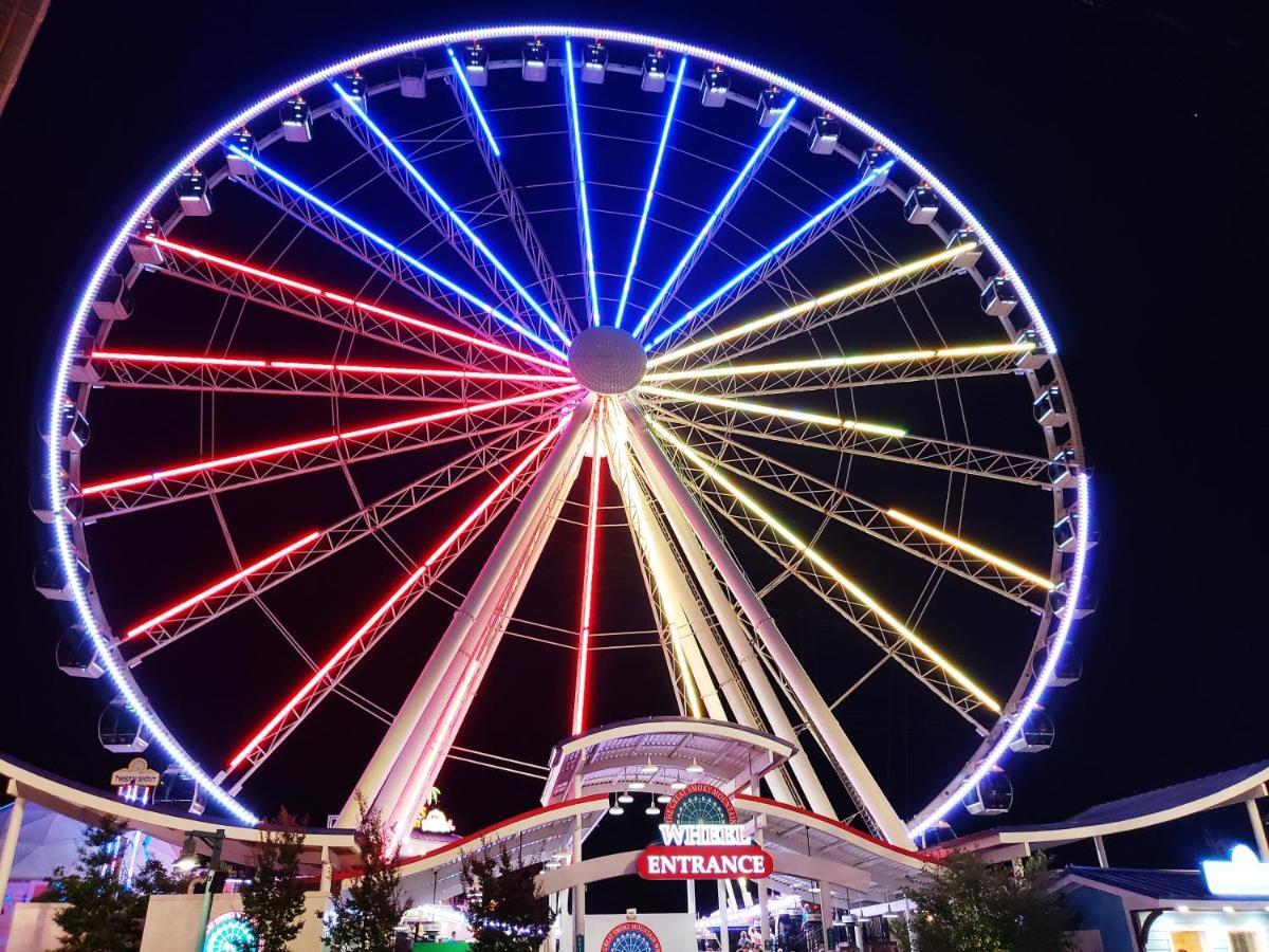 Forever Yours, Hot Tub, 1089 Of Free Attraction Tickets For Each Paid Day, Dollywood And More Pigeon Forge Exterior foto